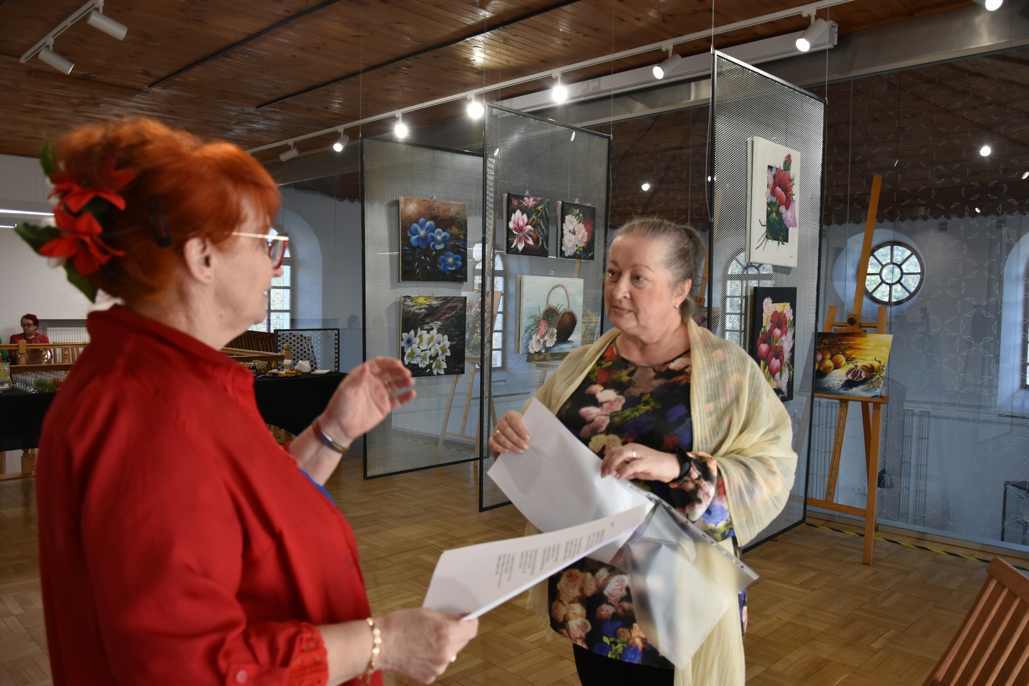 Malwy, róże, fiołki... - Wernisaż wystawy Barbary Harasim